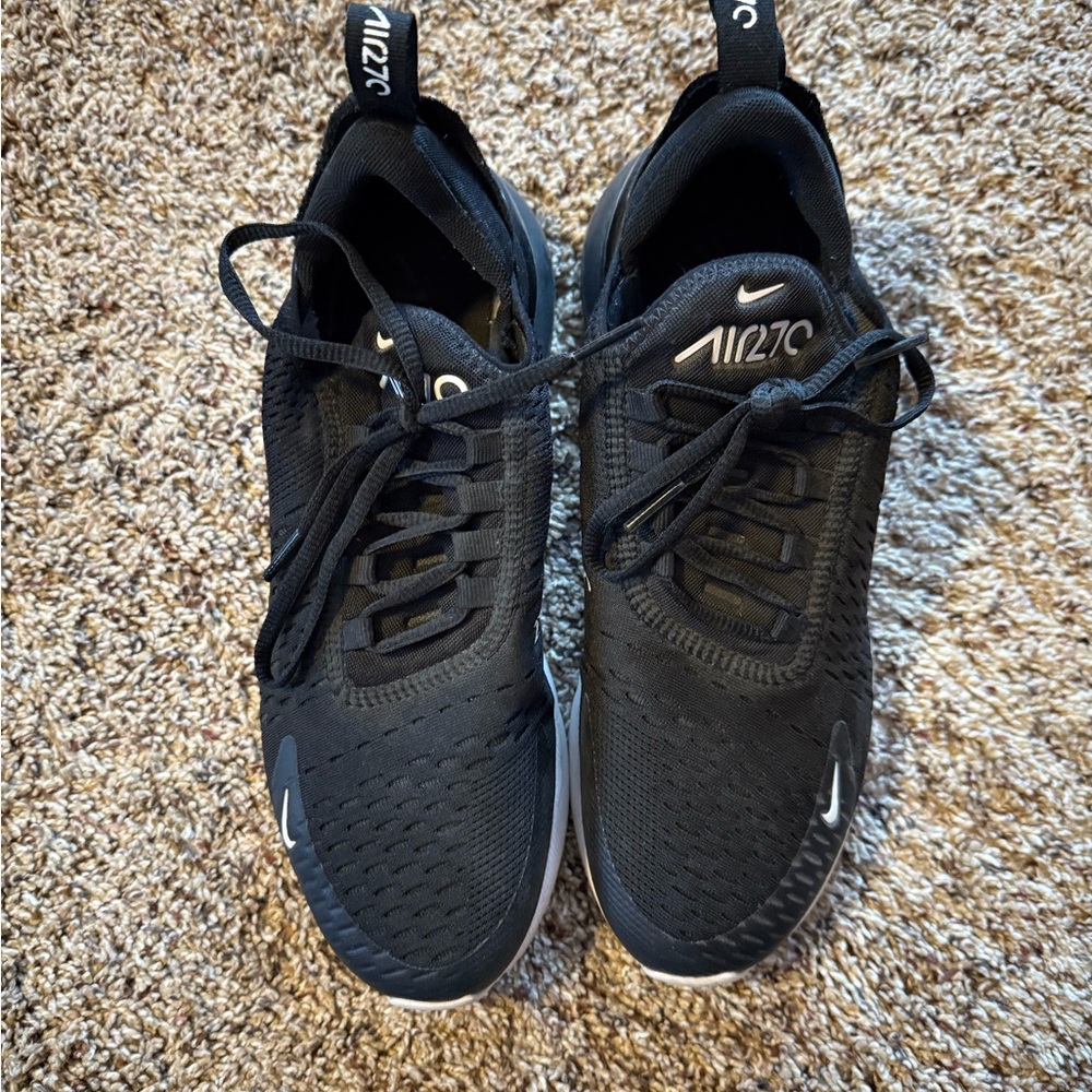 Women’s Nike 270 - Picture 3 of 3